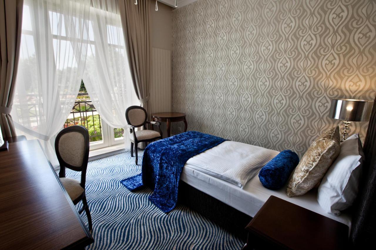 Rezydencja Luxury Hotel Bytom Piekary Slaskie Ruang foto
